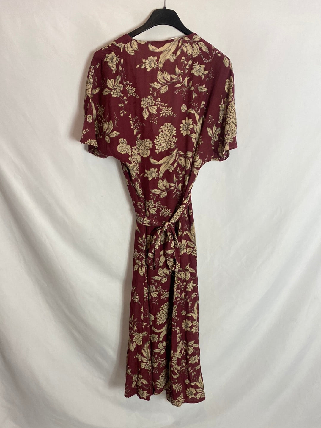MANGO. Floral wrap dress. TM