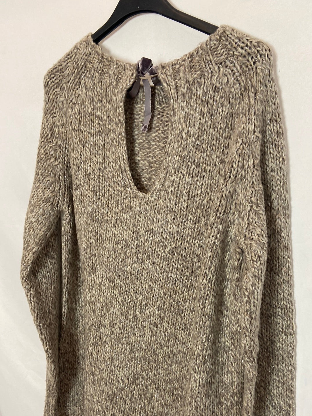 OYSHO. Jersey de punto beige . T.M