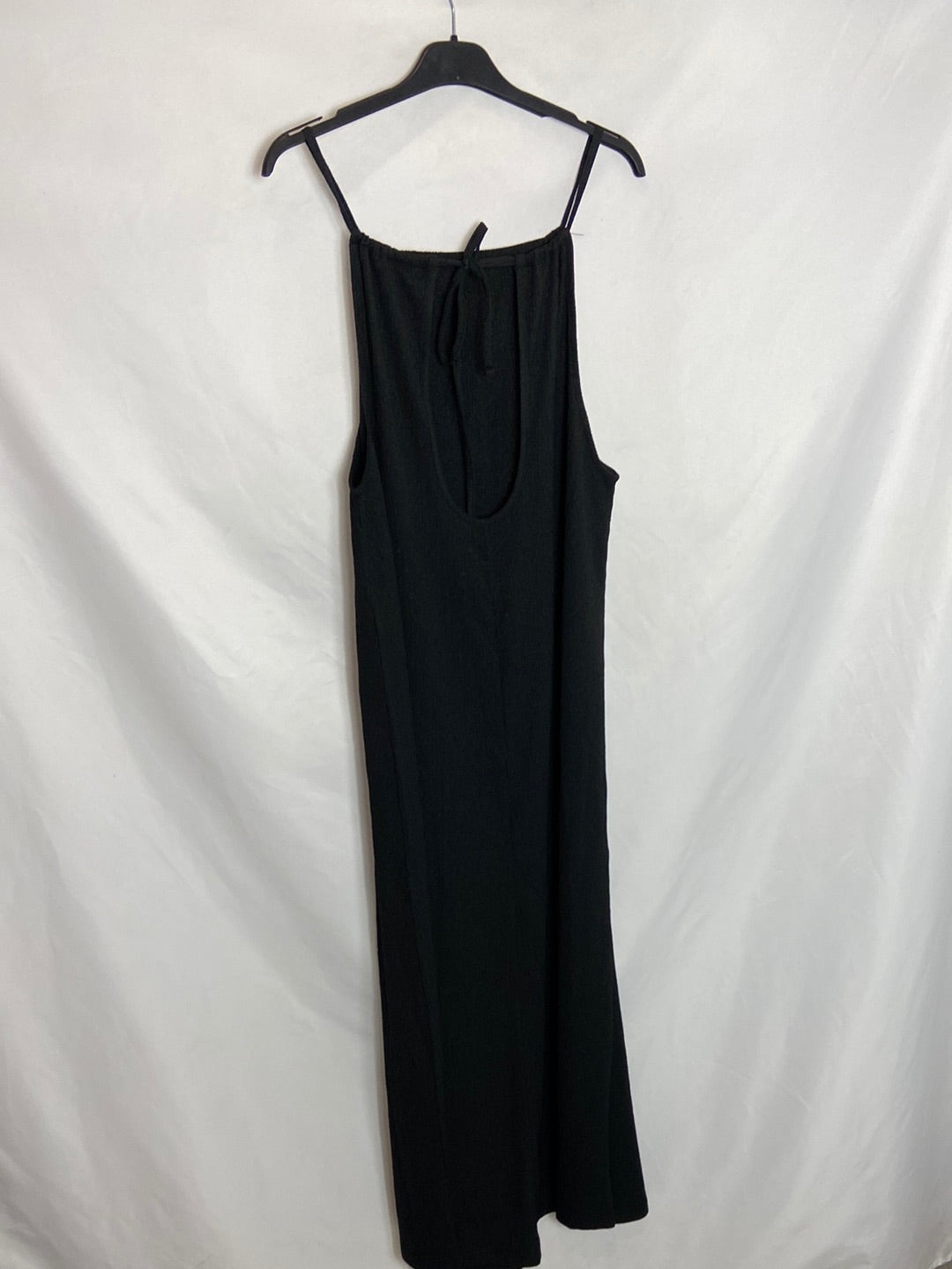 PIECES. Vestido negro midi T.m