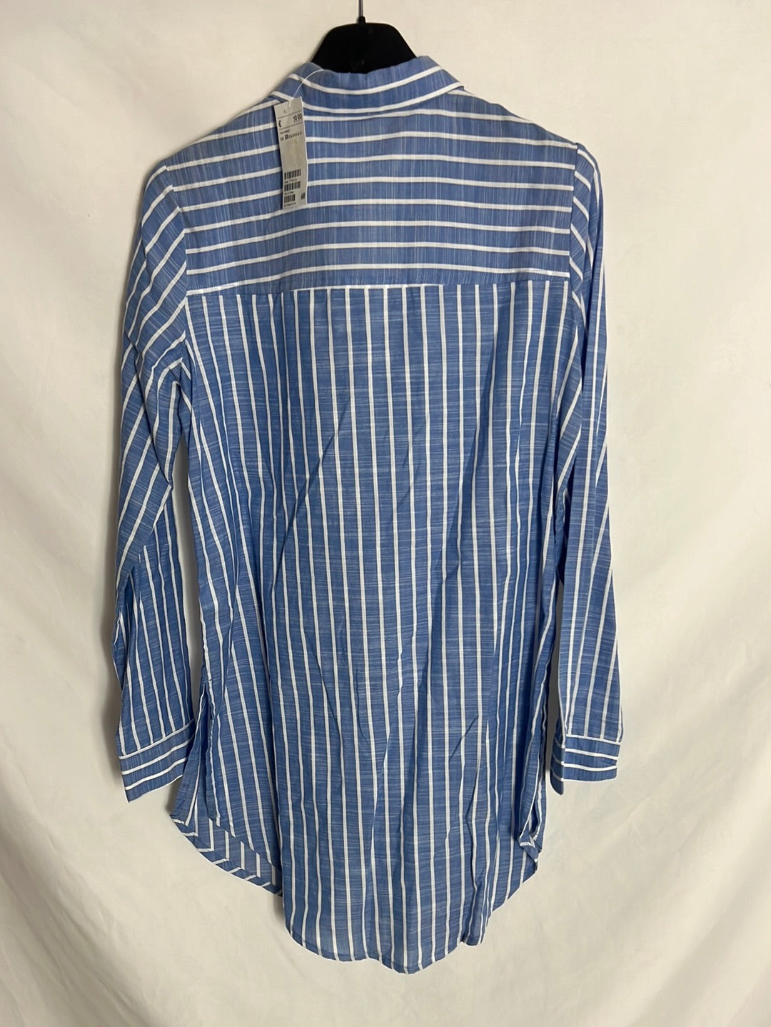 H&M. Blusa azul rayas efecto lino. T 32
