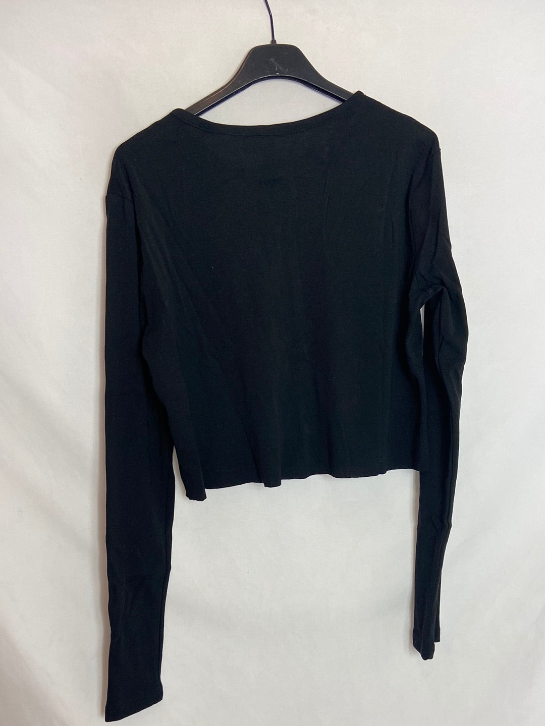 H&M. Cárdigan negro corto. T.M