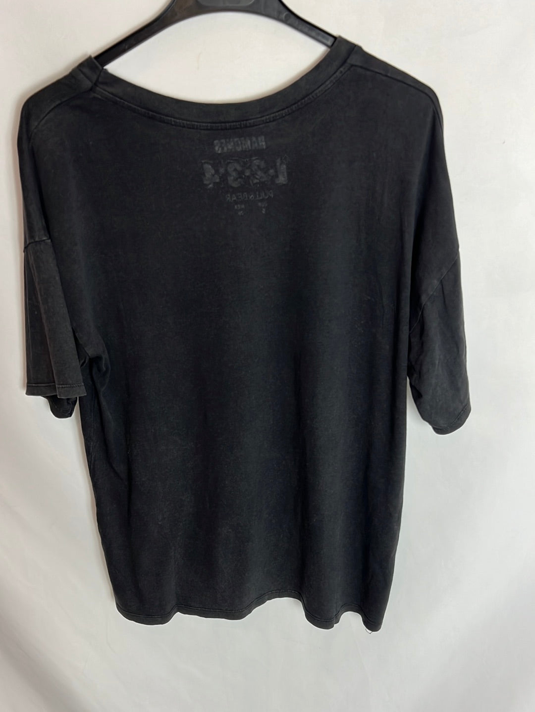 PULL&BEAR. Camiseta negra ramones T.s