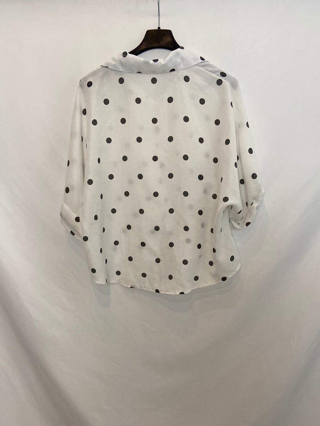 OTRAS. Camisa blanca lunares TU. (M)