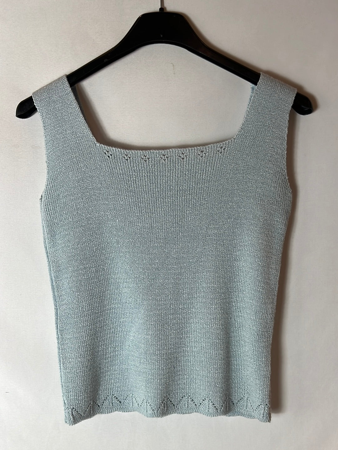 OTHERS. Light blue thread top. S XS