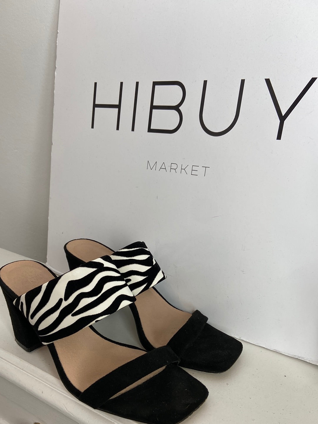 AZAREY. Animal print heeled sandals, size 38