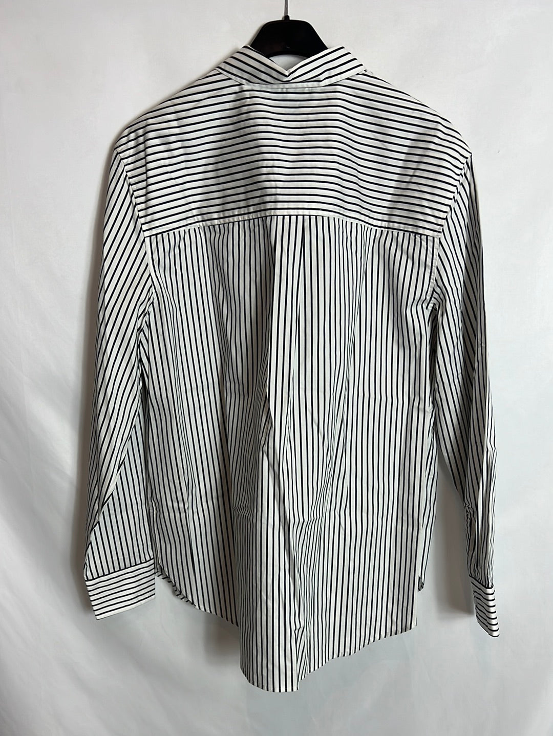 H&M. White blouse with black stripes. Size 46