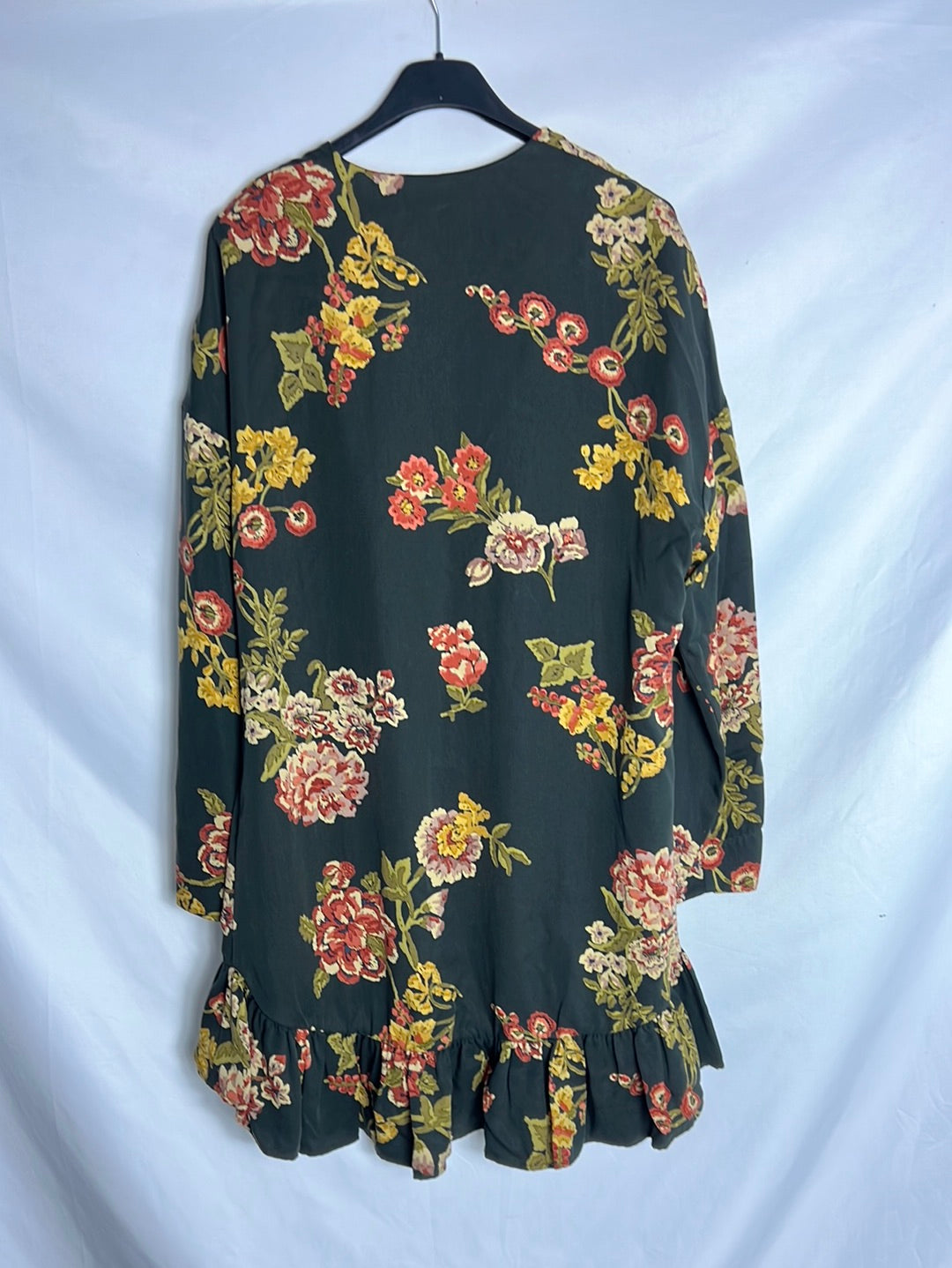 ZARA.Black floral kimono T.xs-s