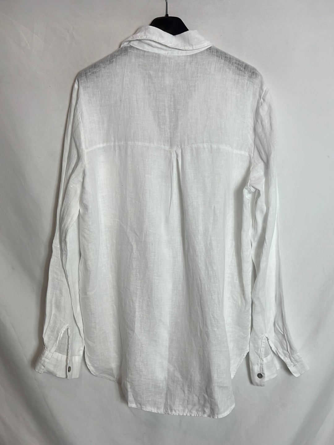 ALGO BONITO. Blusa lino blanco bolsillos. T M