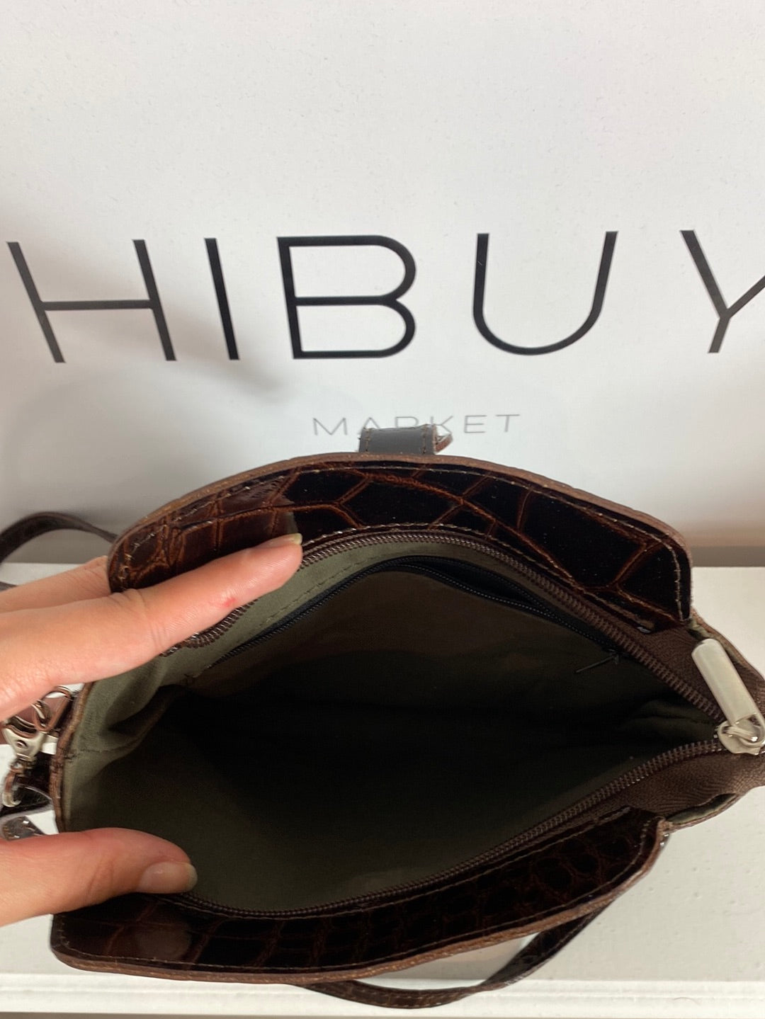 OTROS. Bandolera marrón piel