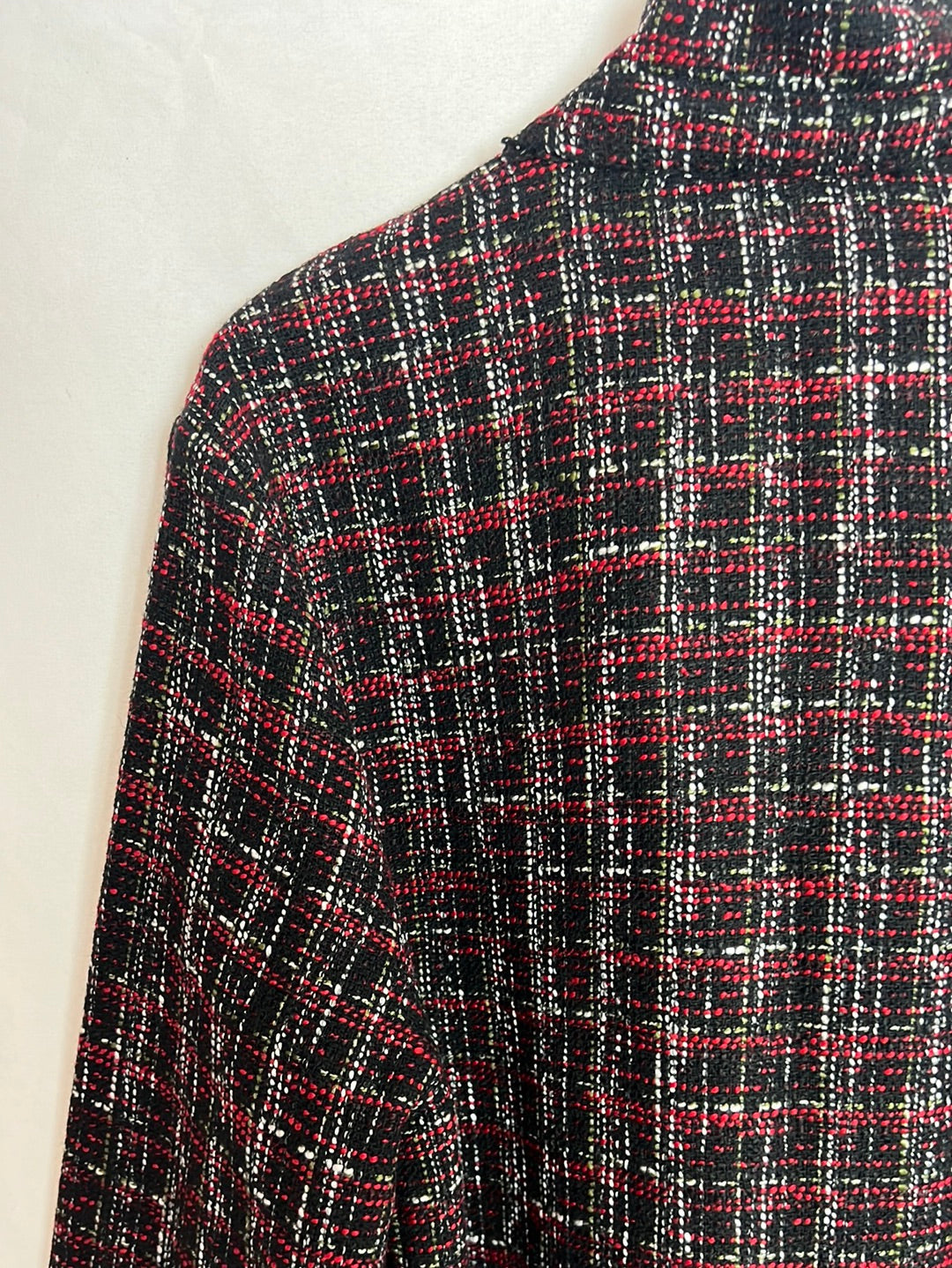 ZARA. Sobrecamisa tweed tricolor. T XL