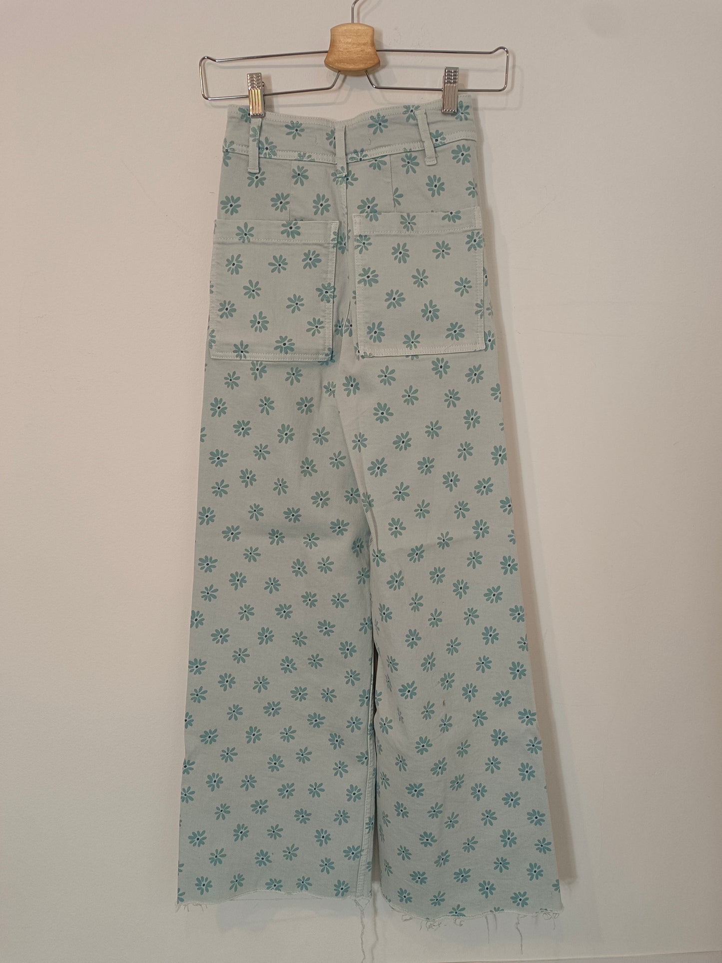 ZARA. Blue floral trousers size 32