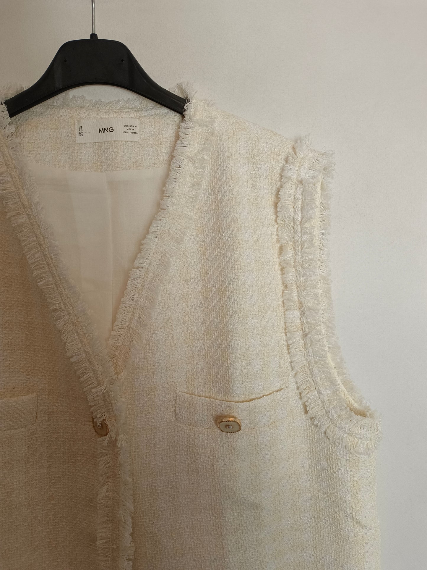MANGO. Chaleco beige tweed T.m