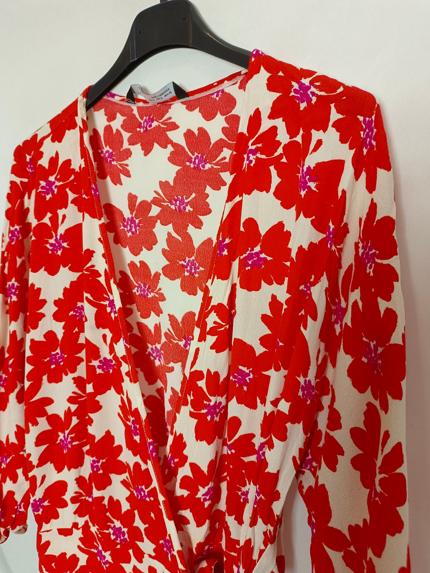 ZARA. Vestido cruzado flores T.s