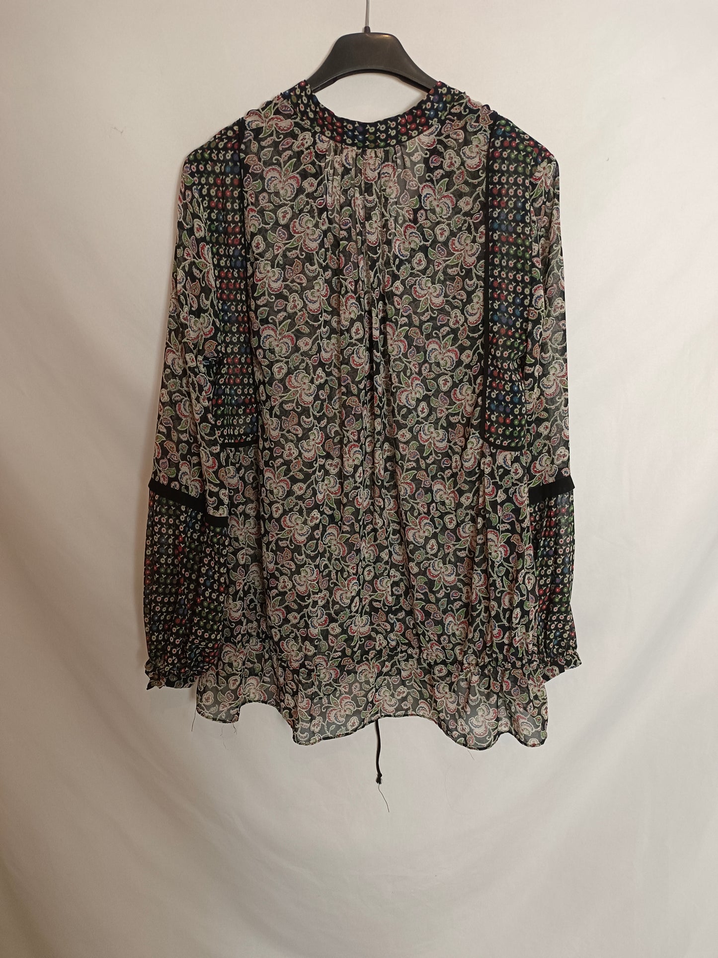 ZARA. Black printed blouse T.xs