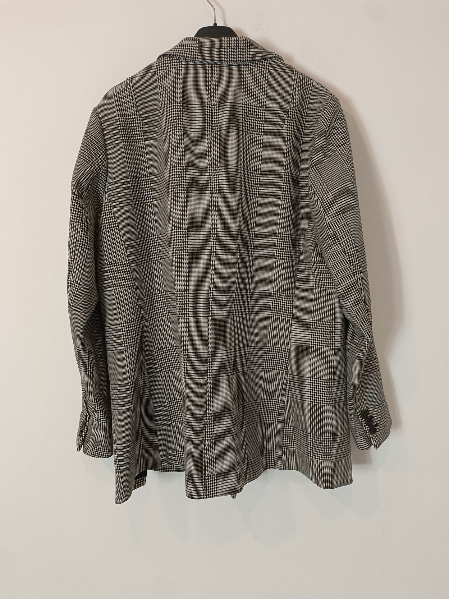 H&M. Blazer pata de gallo negro y blanco T.44