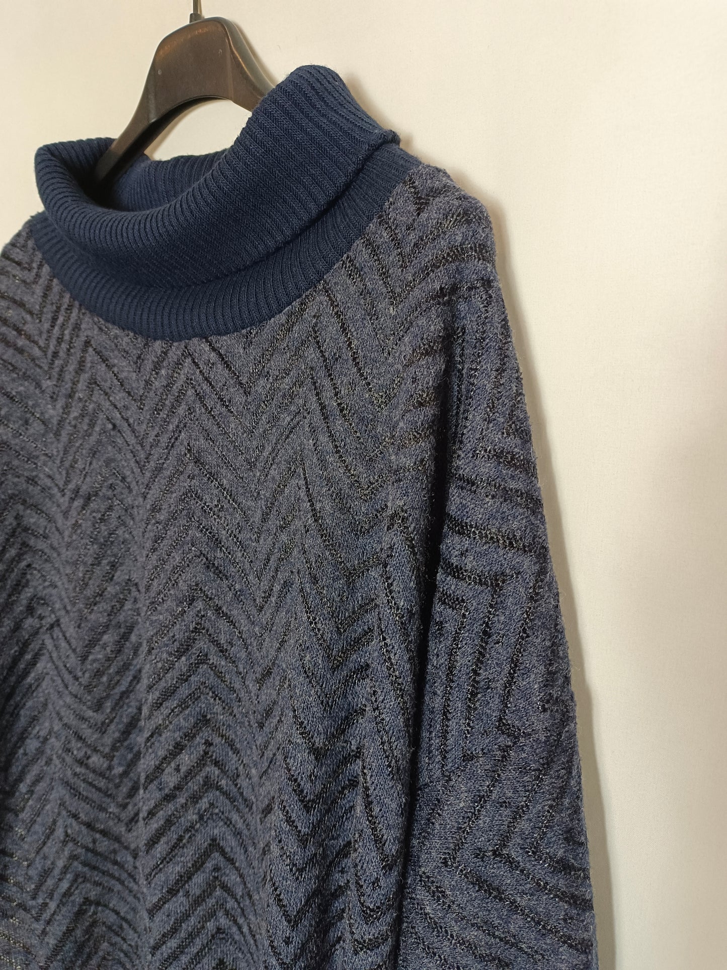 CORTEFIEL. Top punto azul flecos T.s