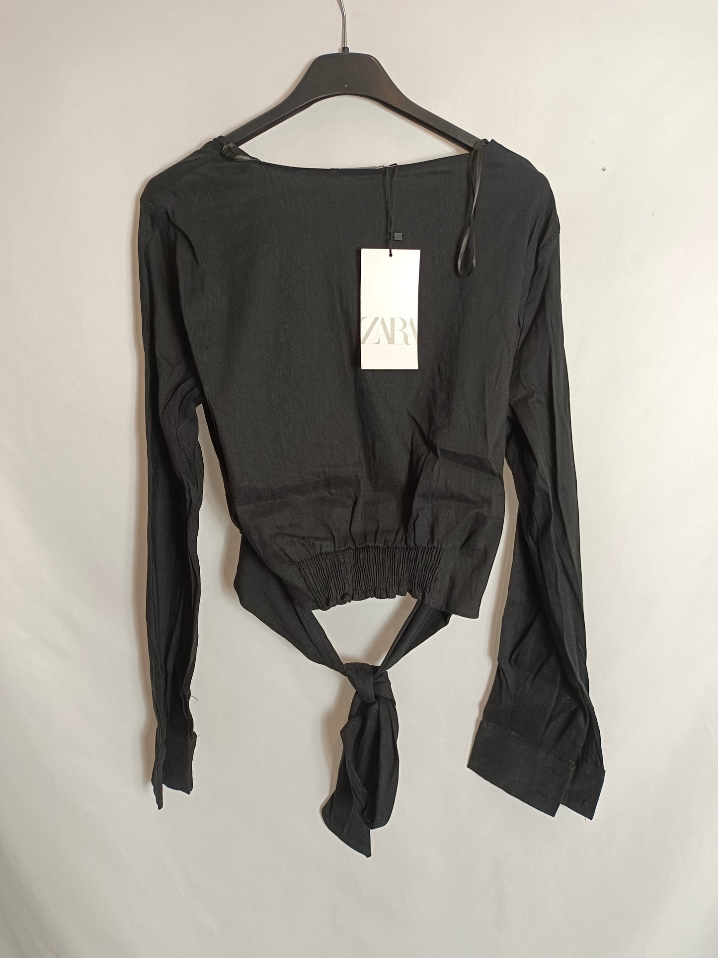 ZARA. Top negro lazada T.m