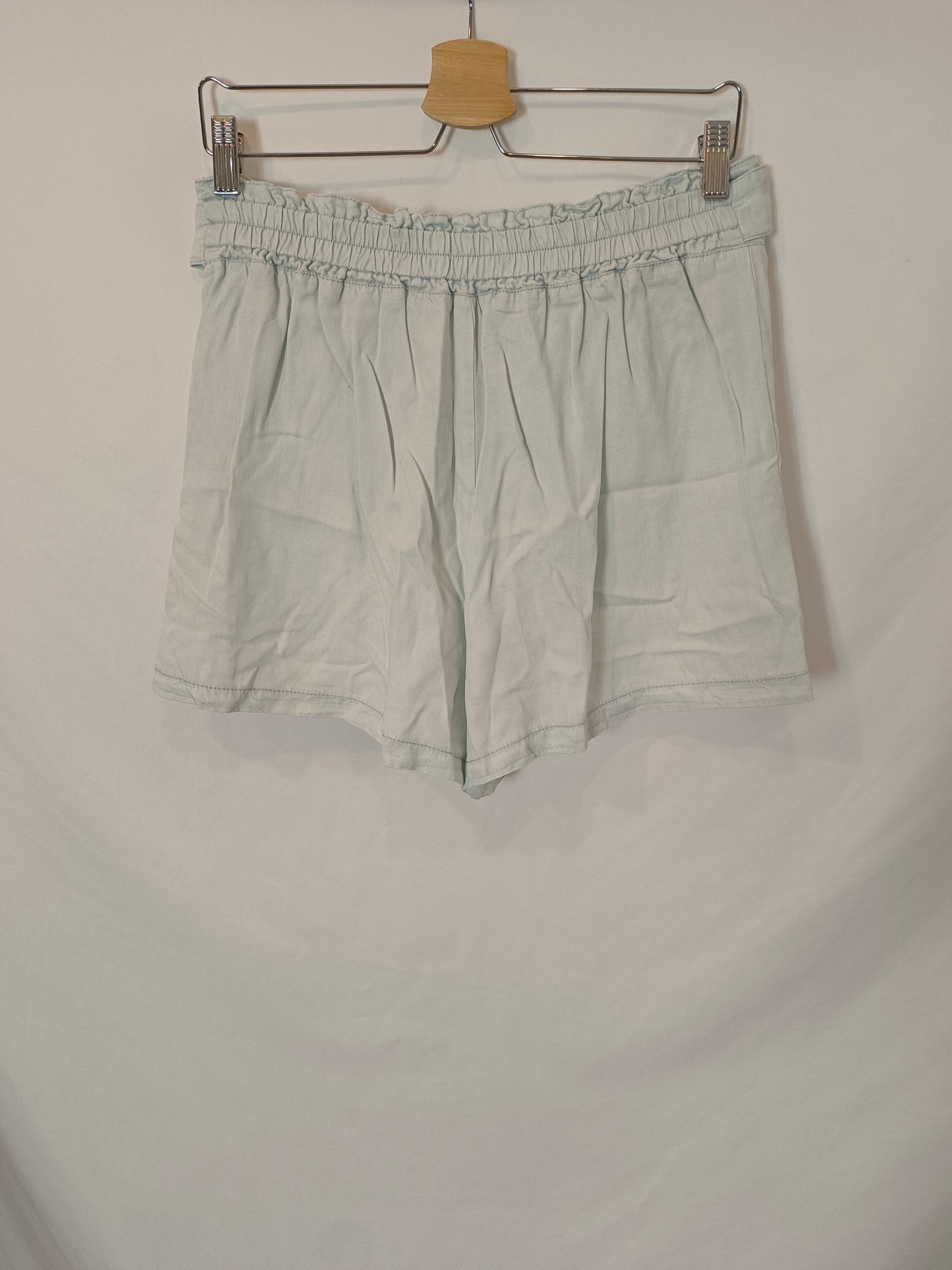 STRADIVARIUS. Pantalón corto denim T.l