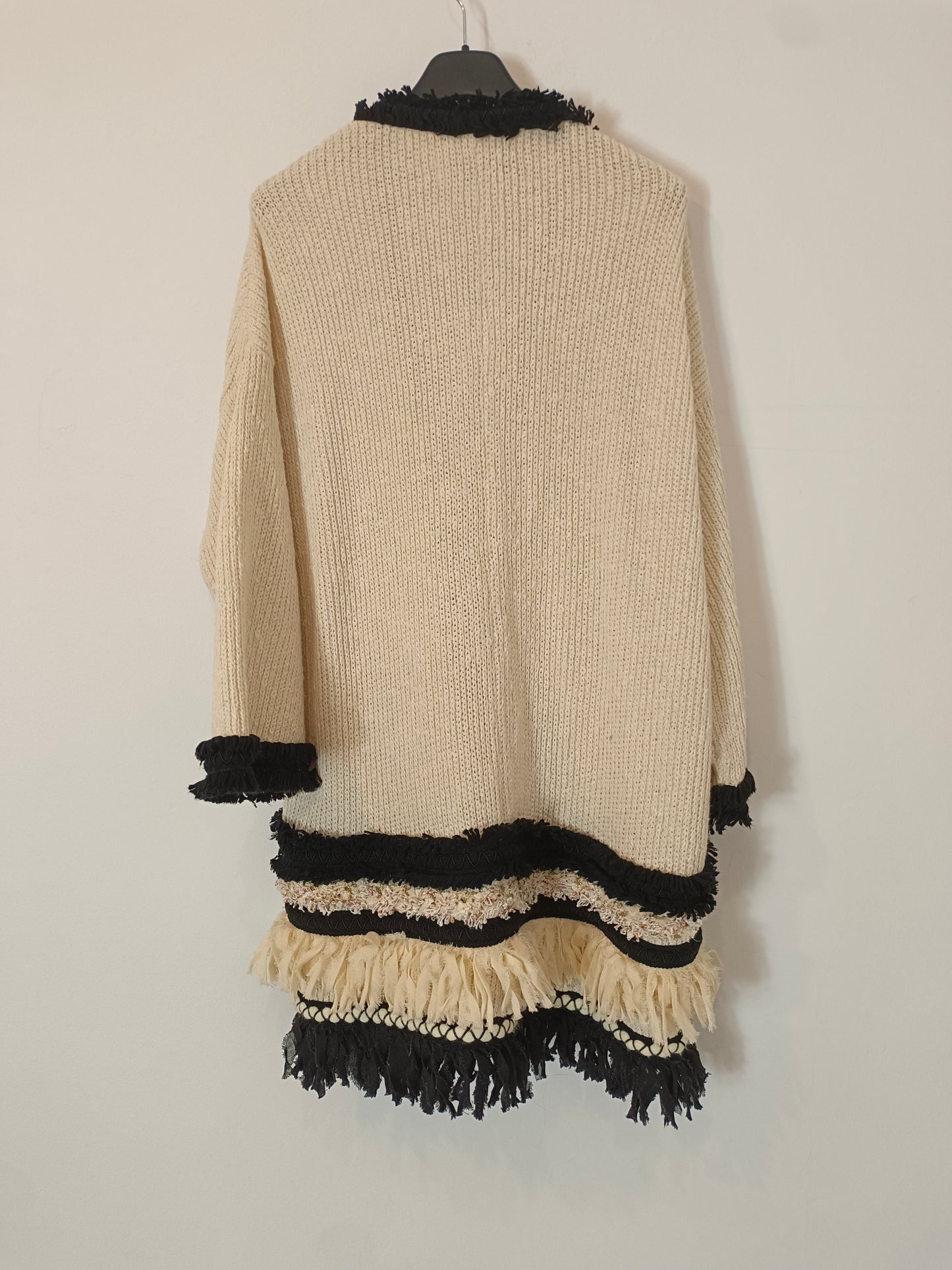 THE EXTREME COLLECTION. Beige fringed cardigan Tl/xl
