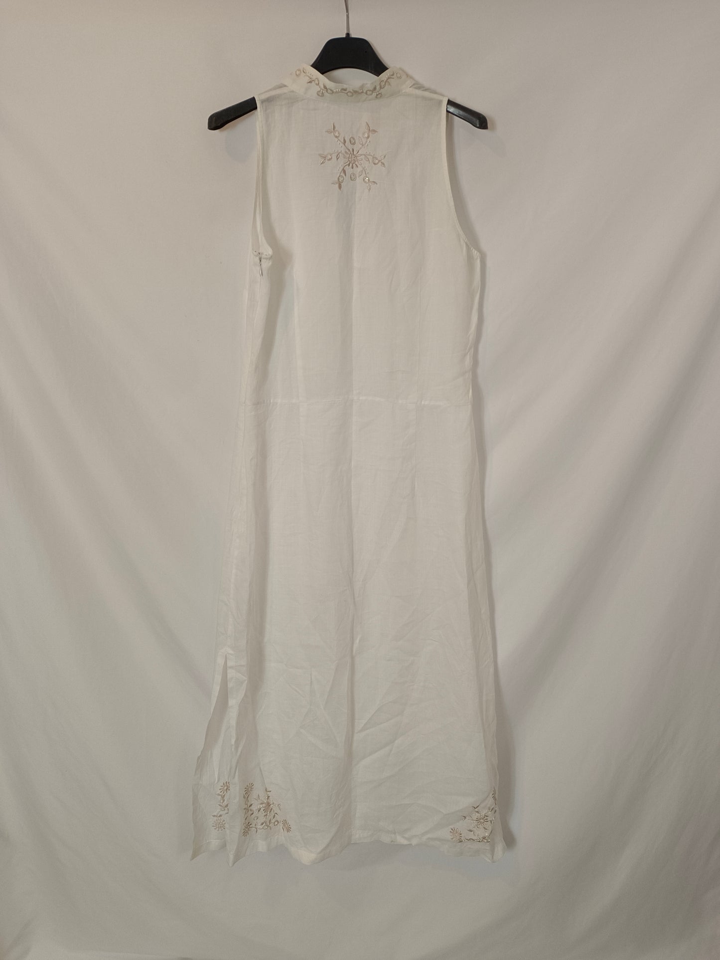 MASSIMO DUTTI. Vestido blanco bordado T.40