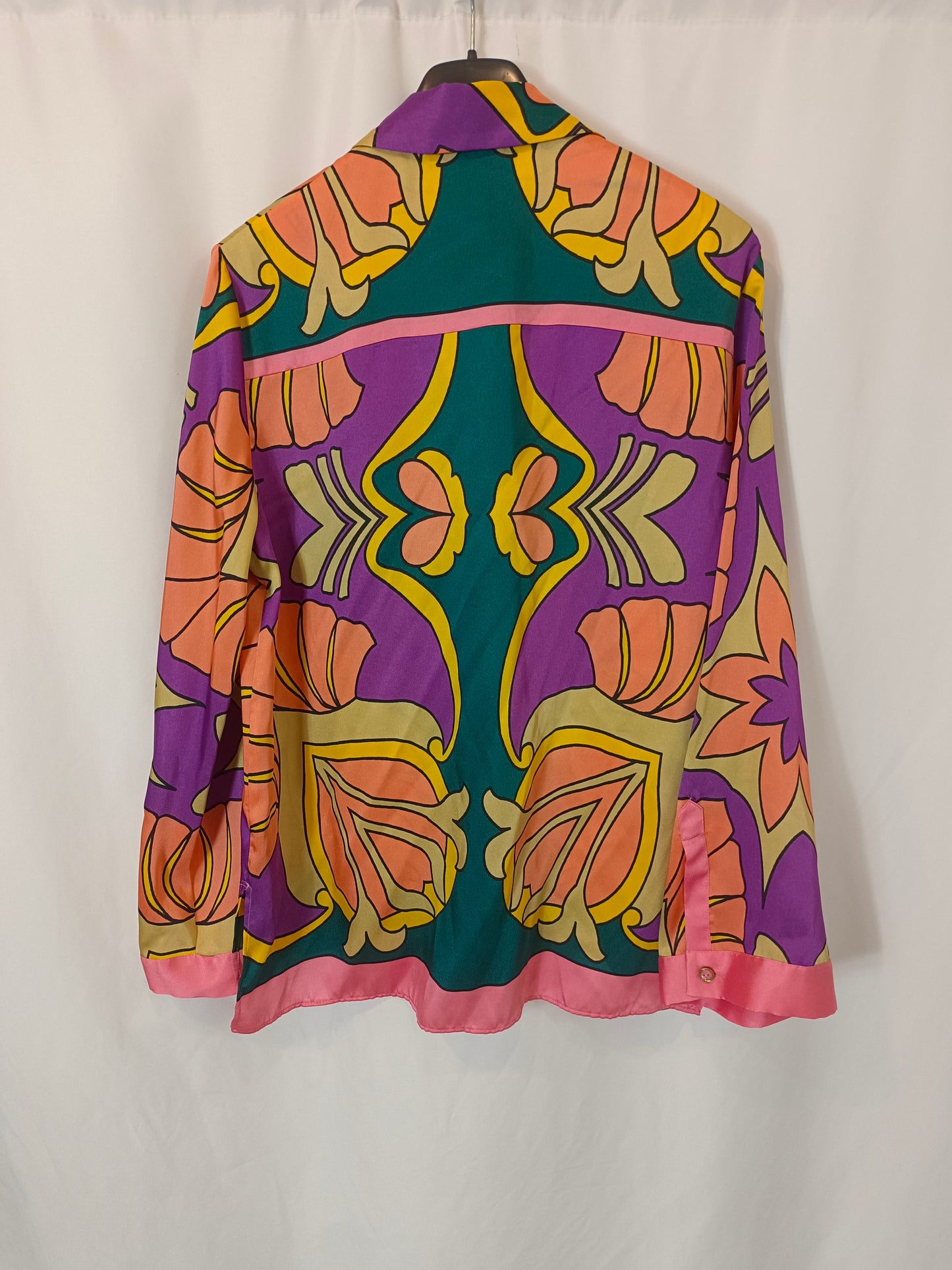 ZARA. Blusa fluida estampada T.xs