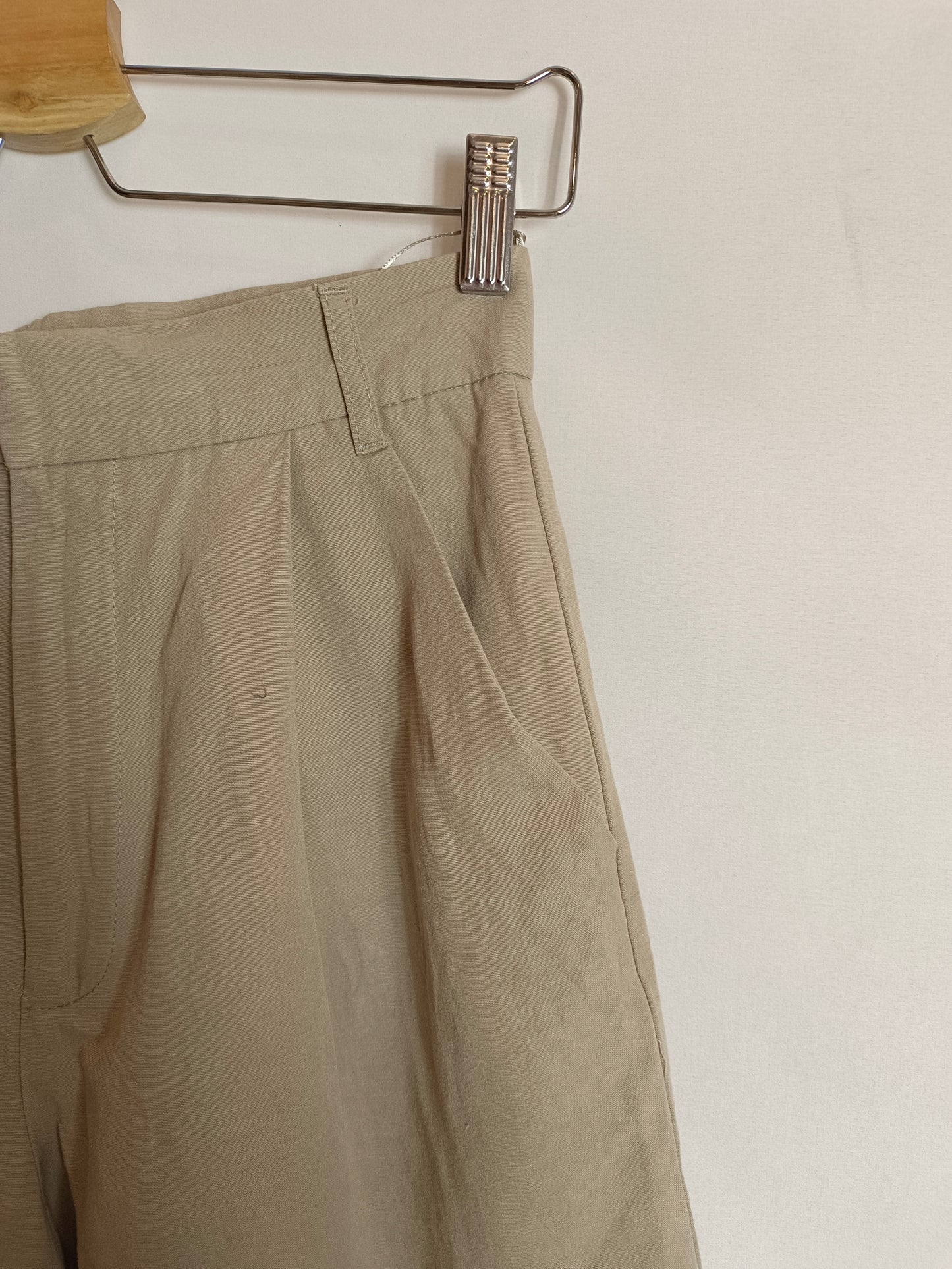 ZARA. Total look beige bermuda y blazer T.xs/s