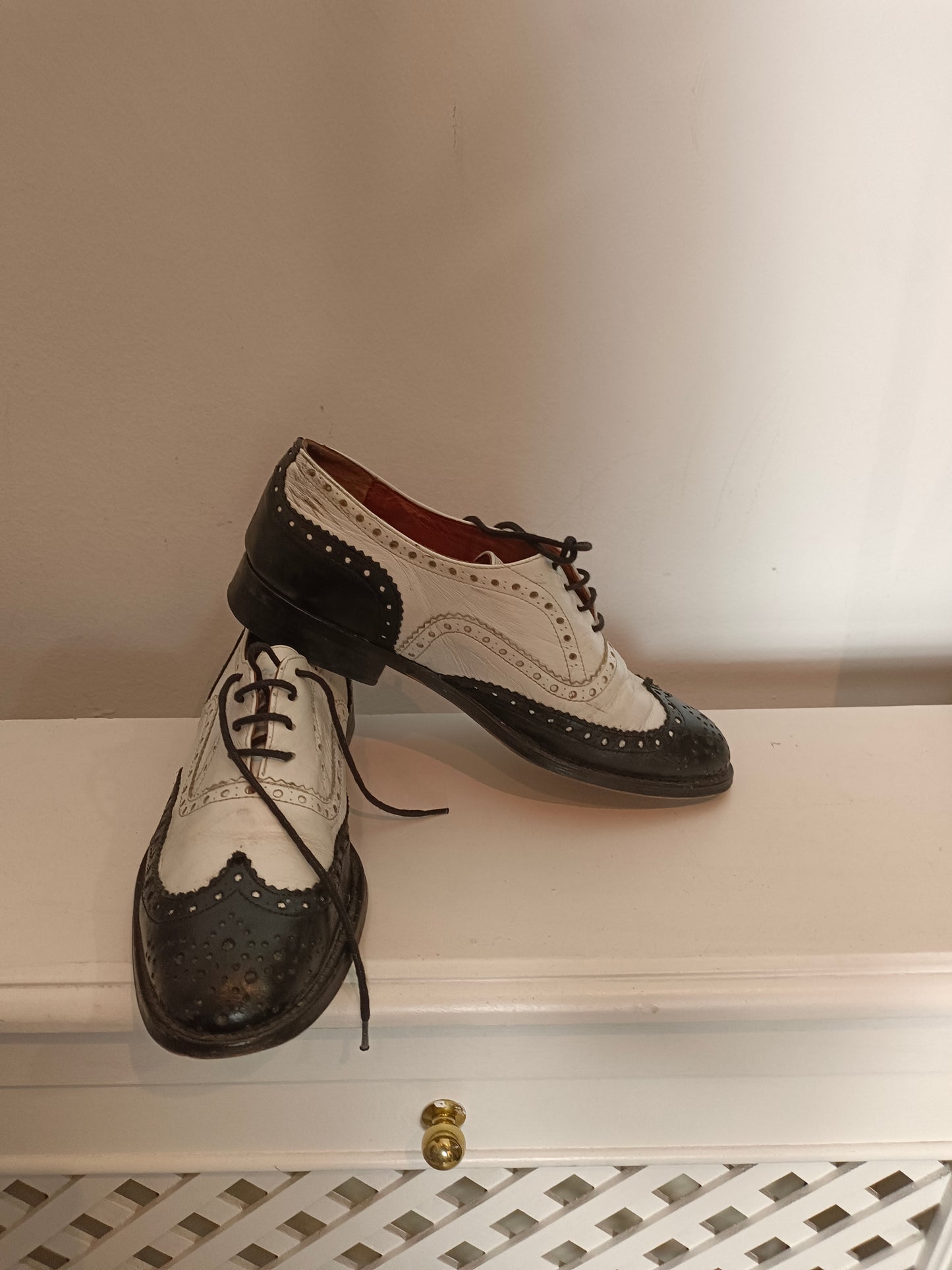 TOPSHOPS. Zapatos bicolor piel T.38