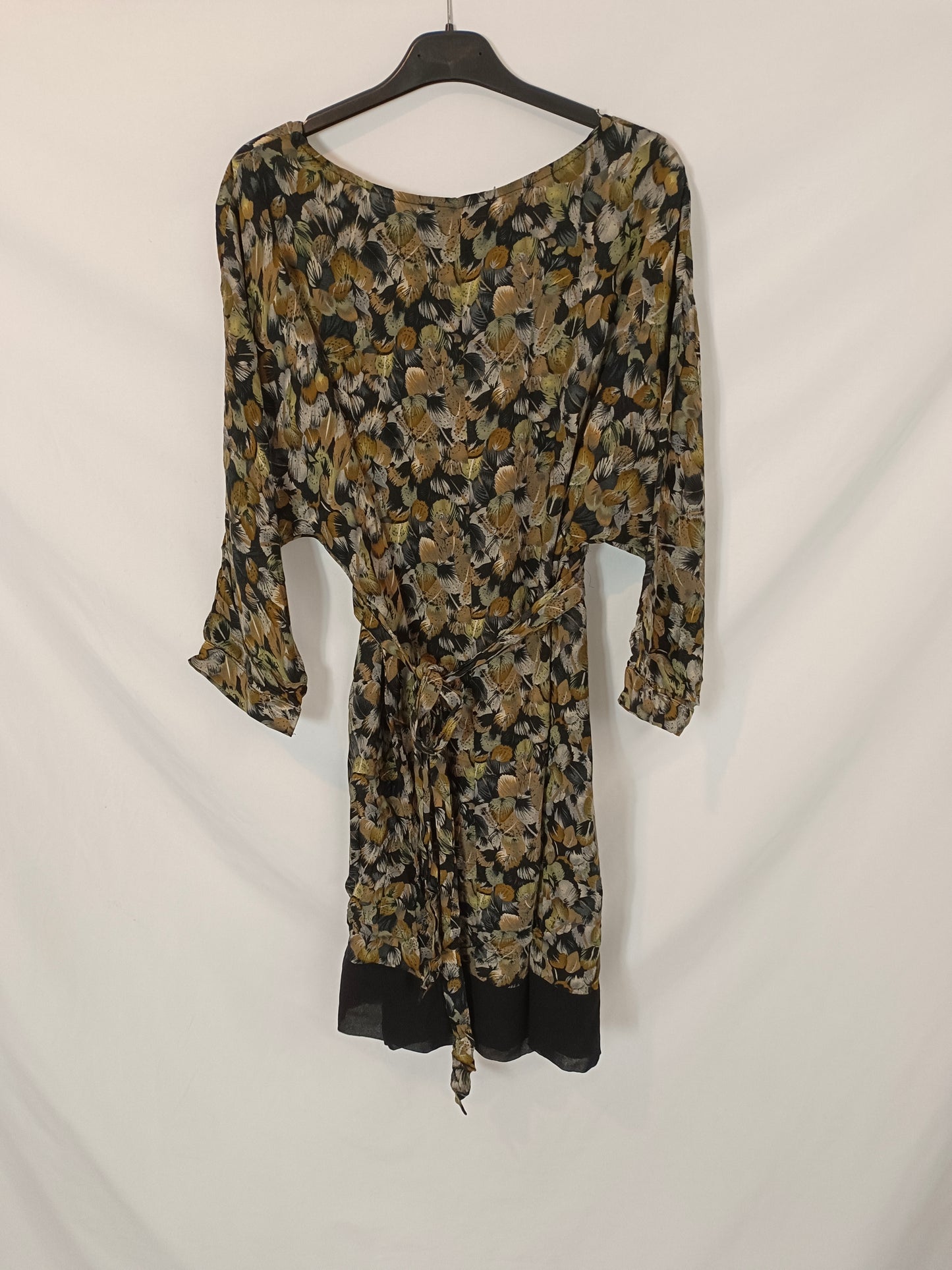 MERLETTI. Vestido corto flores T.44