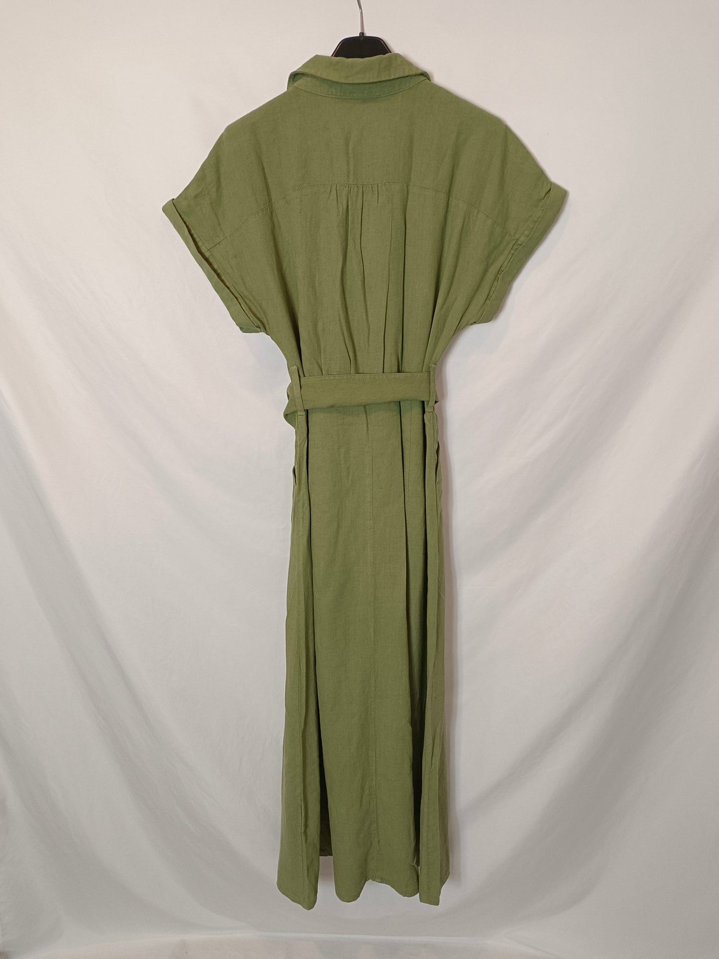 ZARA. Vestido largo verde abotonado T.s
