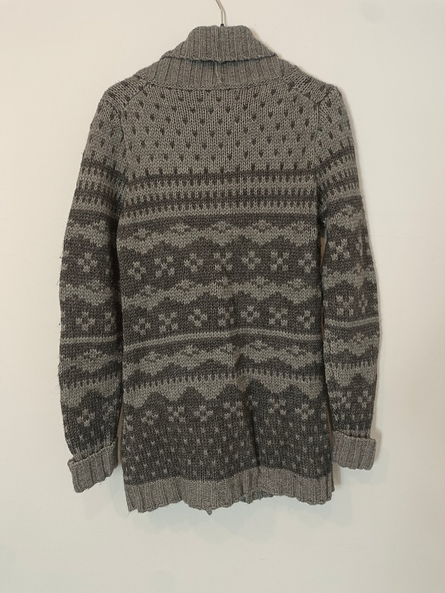 MASSIMO DUTTI. Cárdigan gris botones T.s