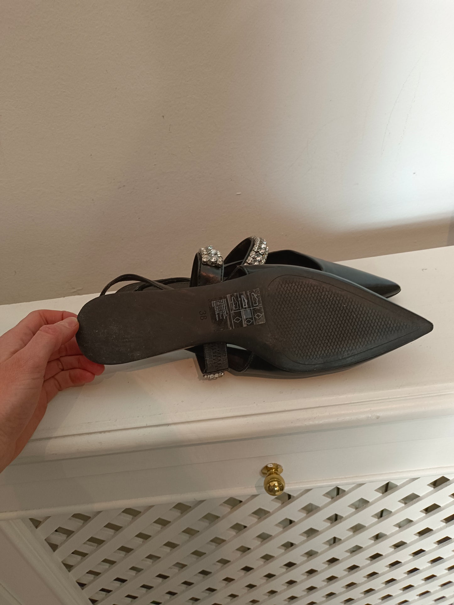 H&M. Bailarina negra pedrería T.38