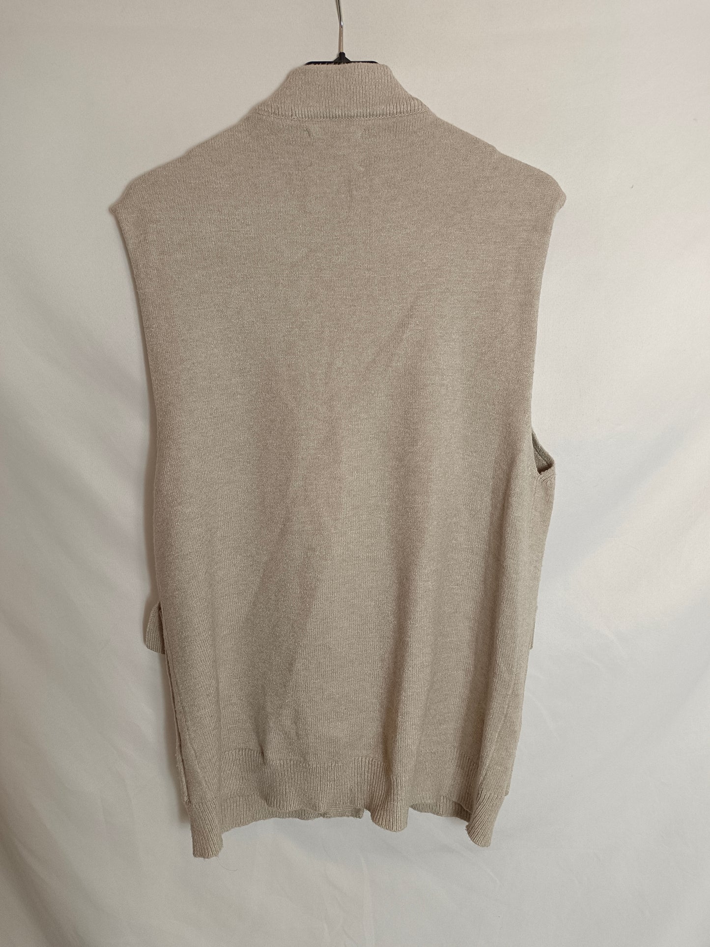 ZARA.Chaleco beige abotonado T.13/14(xs/s)