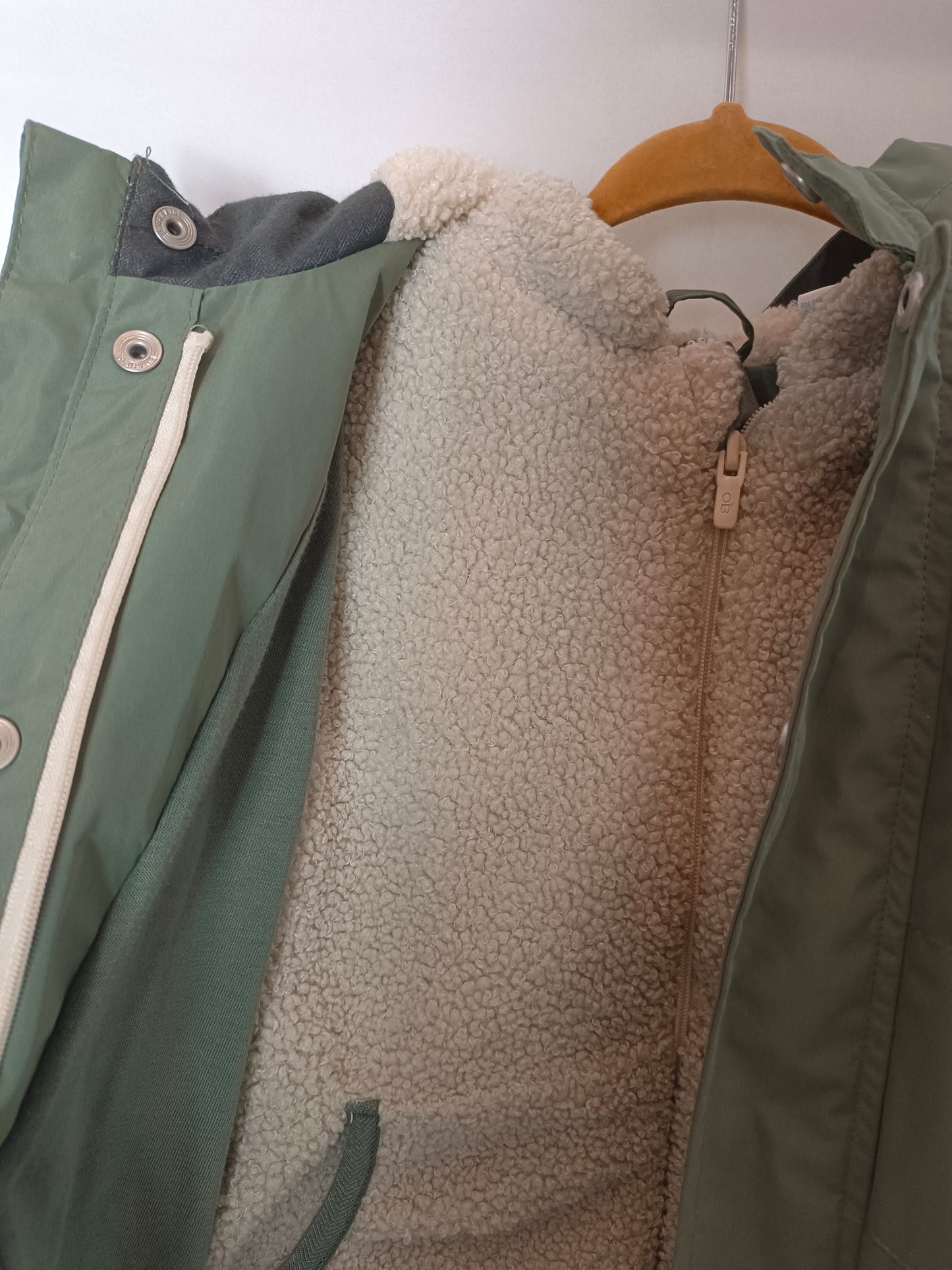 OBAIBI. Parka verde capucha T.3 Años