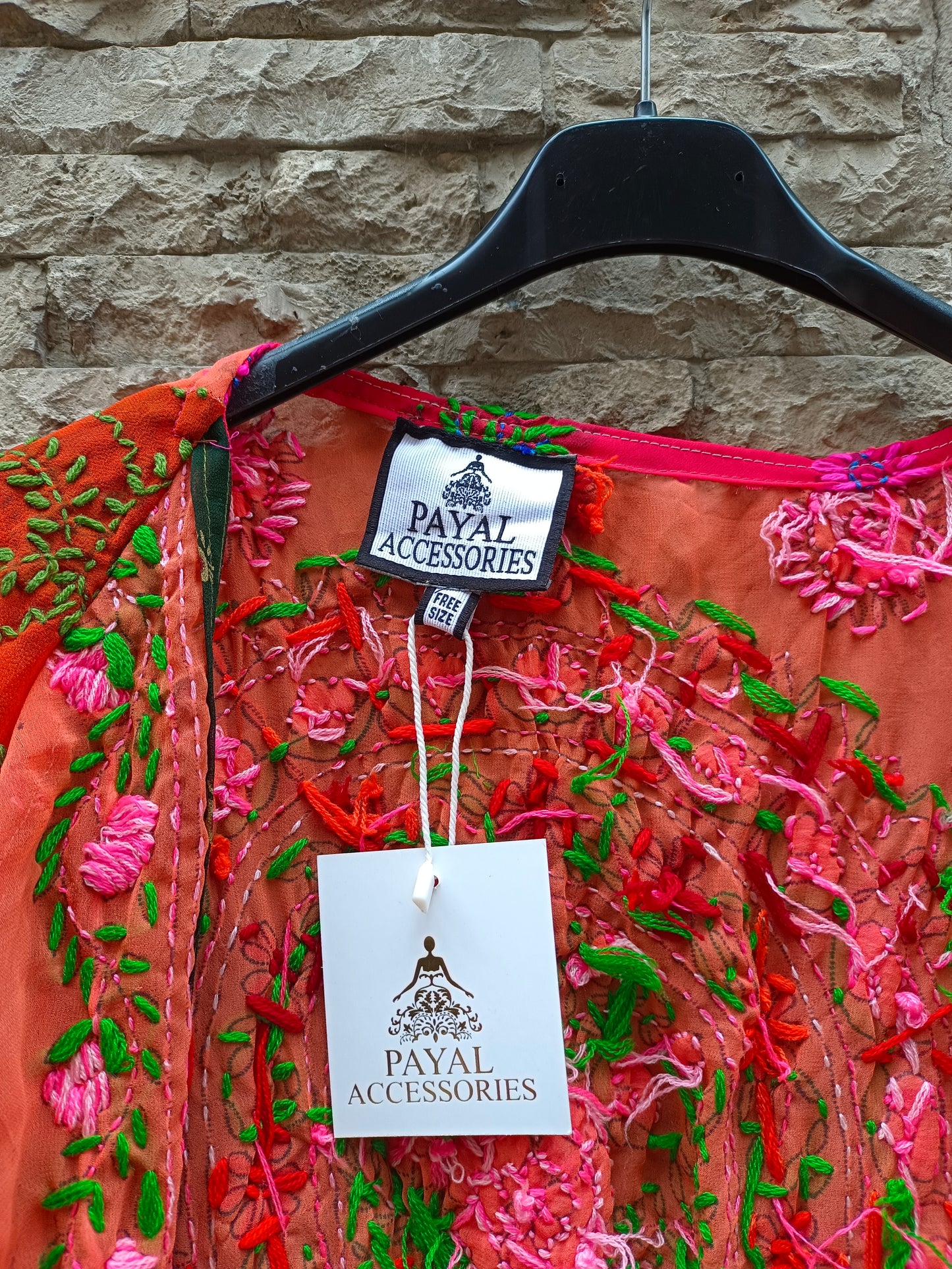 PAYAL ACCESSORIES. Long embroidered kimono TU(s/m)