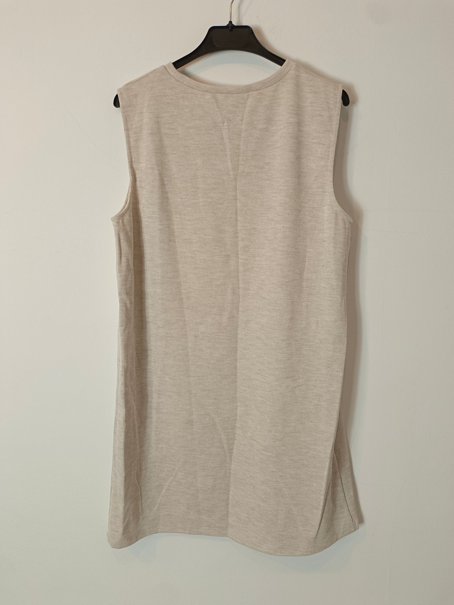 ZARA. Beige ribbed dress Tl