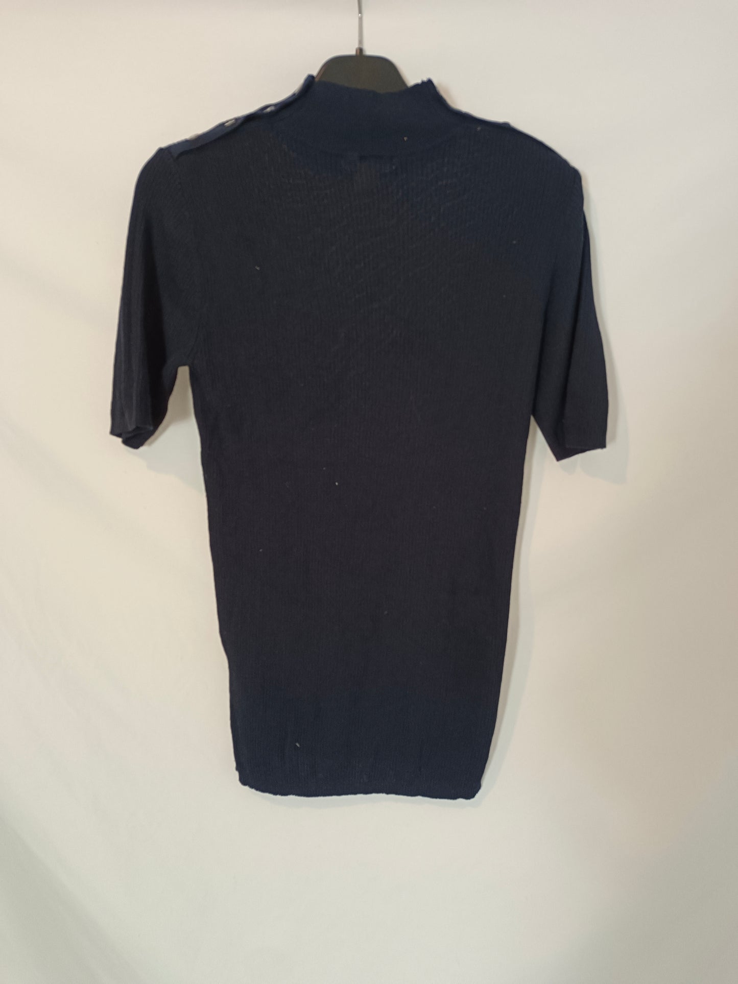 H&M. Top azul botones canalé T.36