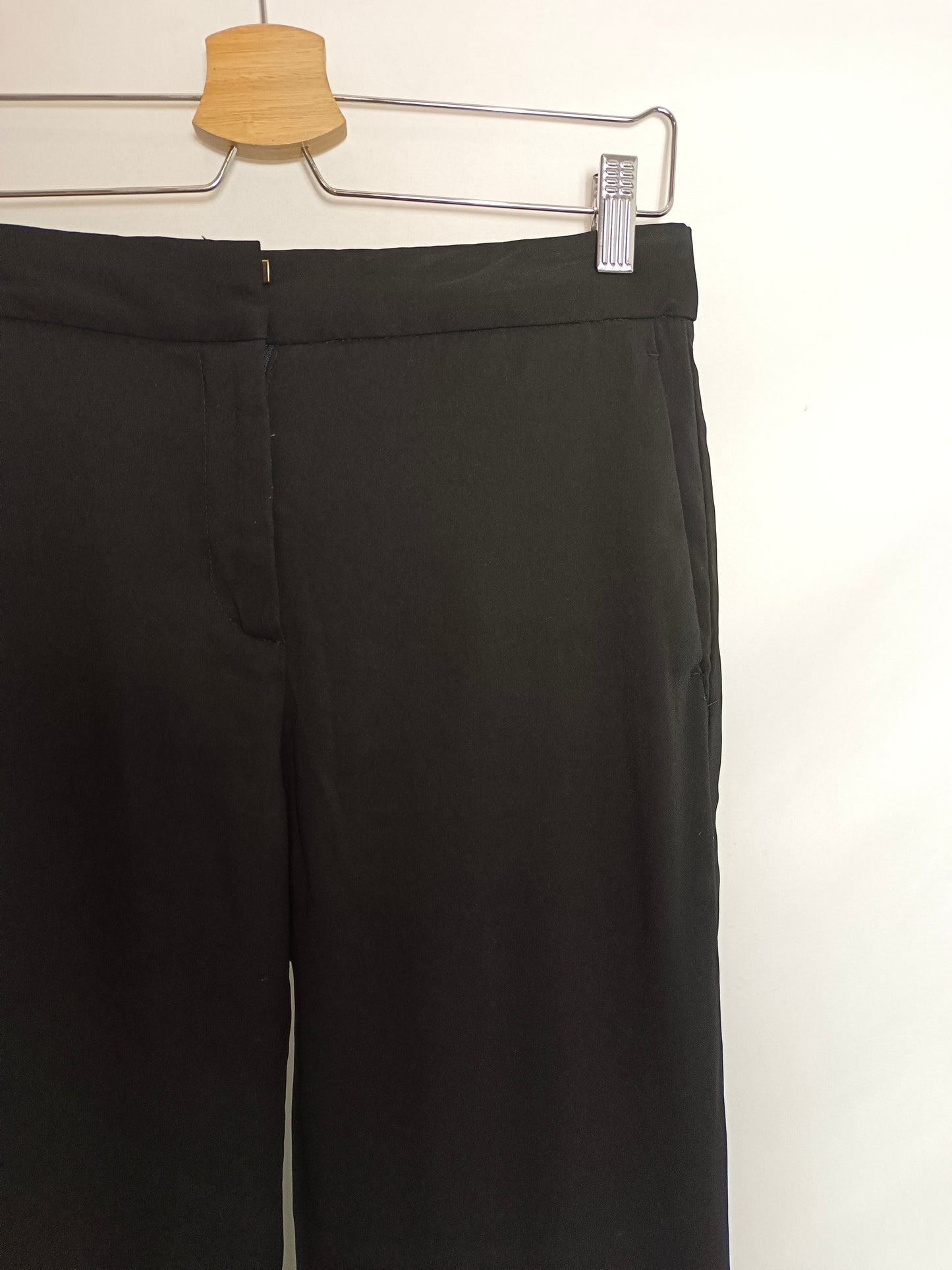 MASSIMO DUTTI. pantalón ancho negro T.36