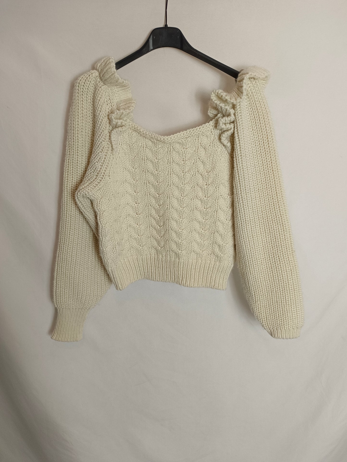 ZARA. Jersey beige cuello T.s