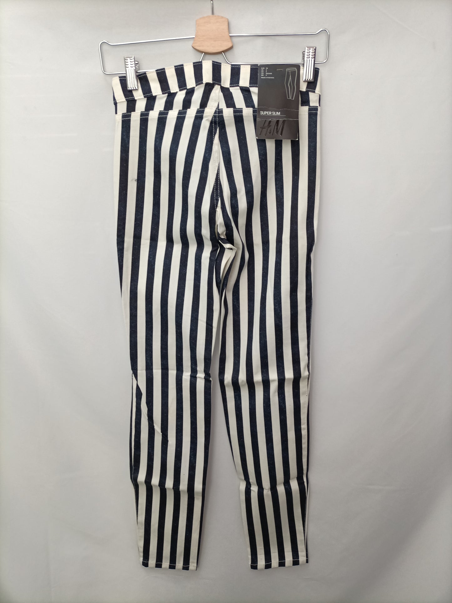 H&M. Leggins de rayas T.34