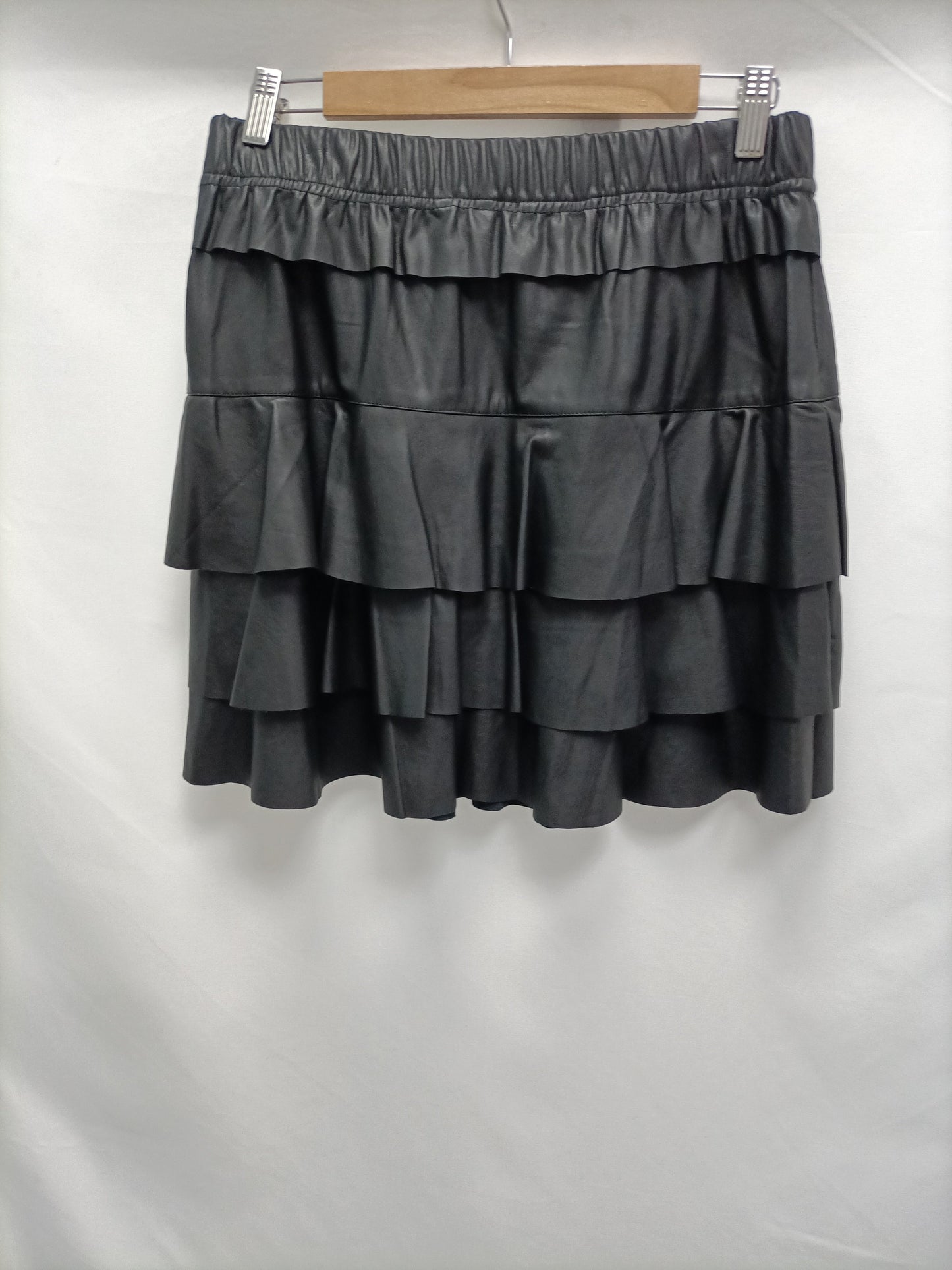 LESAC. Falda volantes efecto piel T l