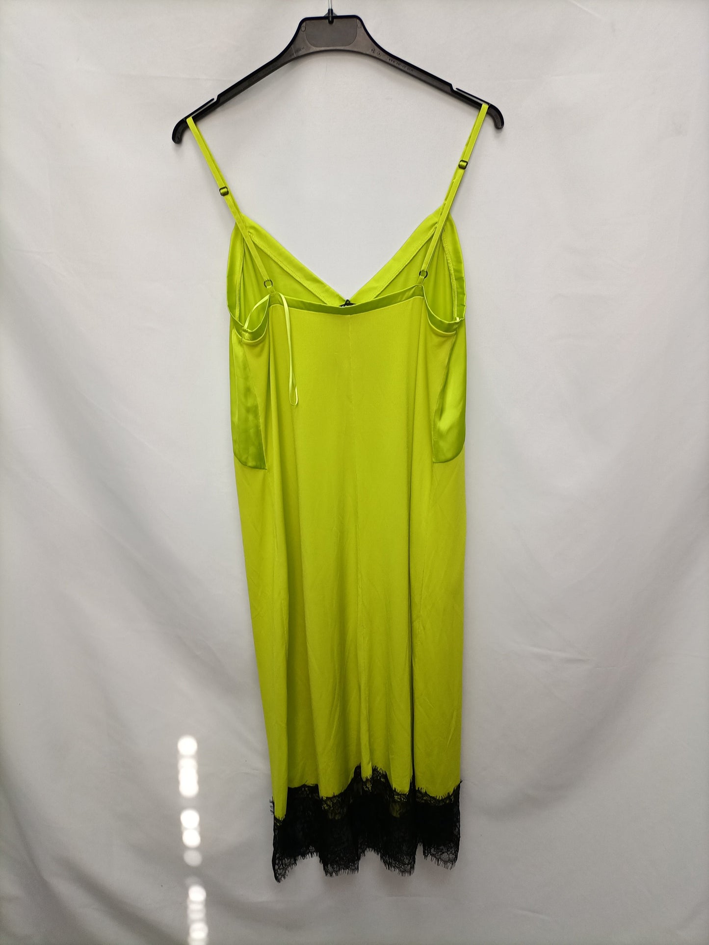 ZARA. Vestido midi lencero T.s