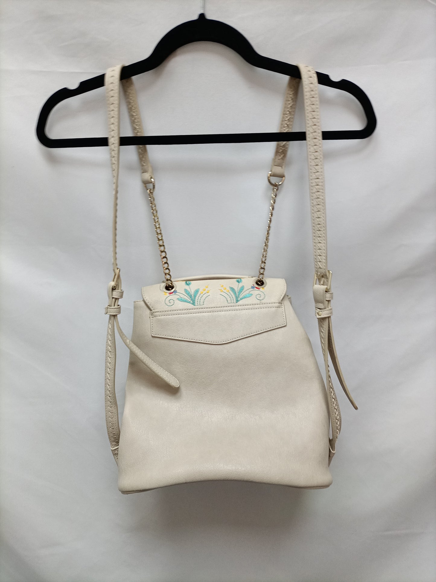 DESIGUAL. Mochila beige bordada