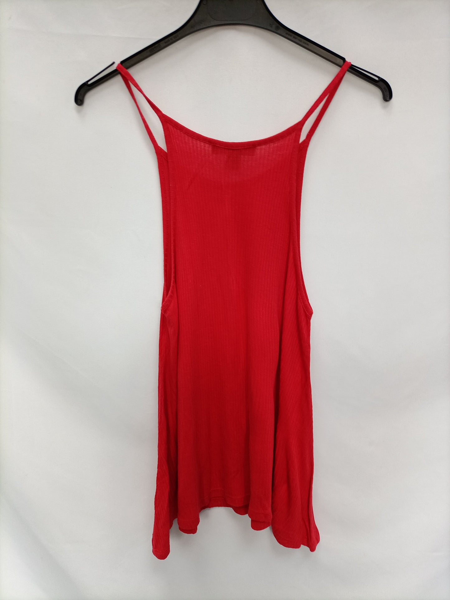PRIMARK. Top rojo canalé T.40