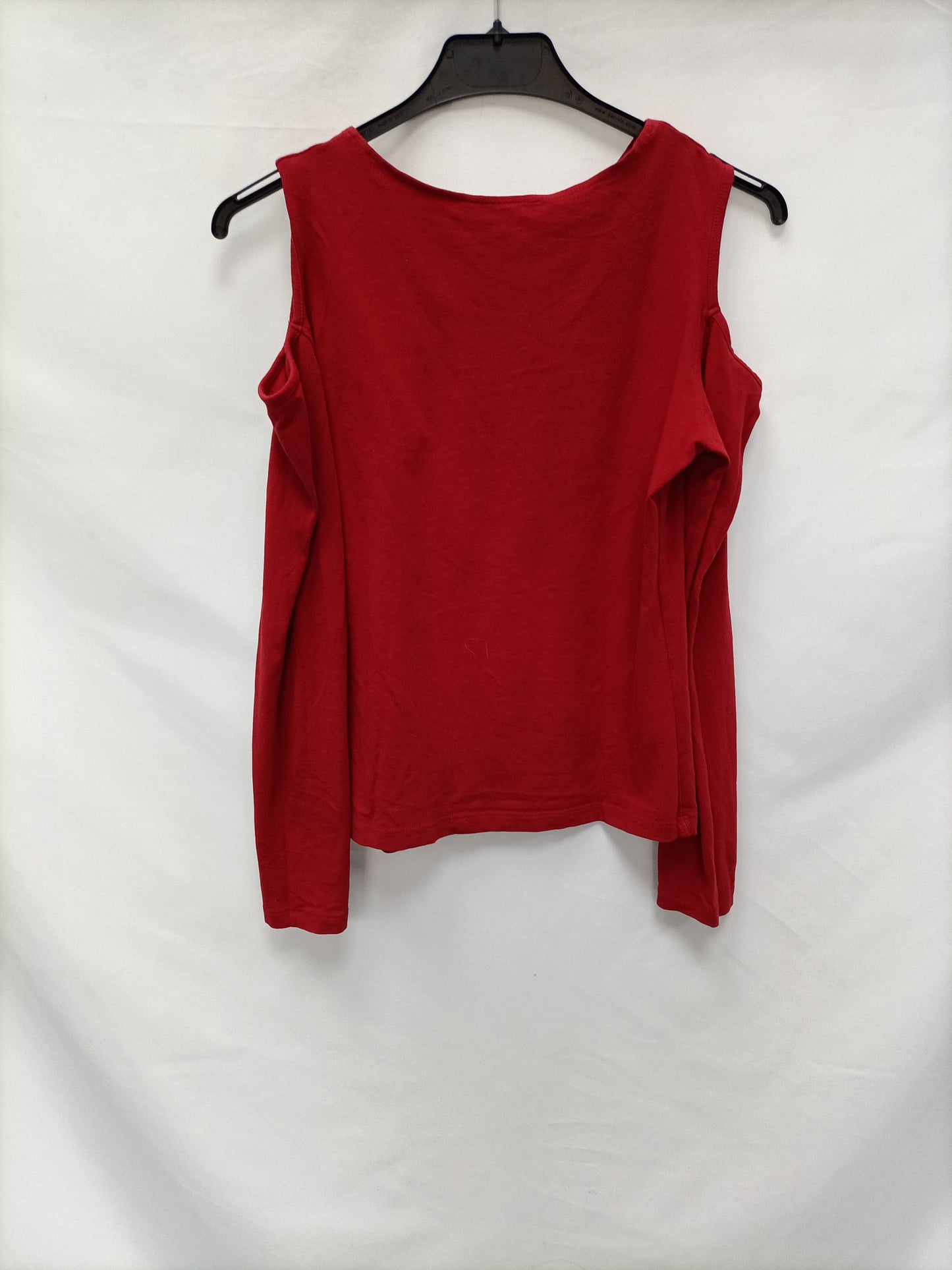 SUBDUED. Camiseta roja hombros T.s