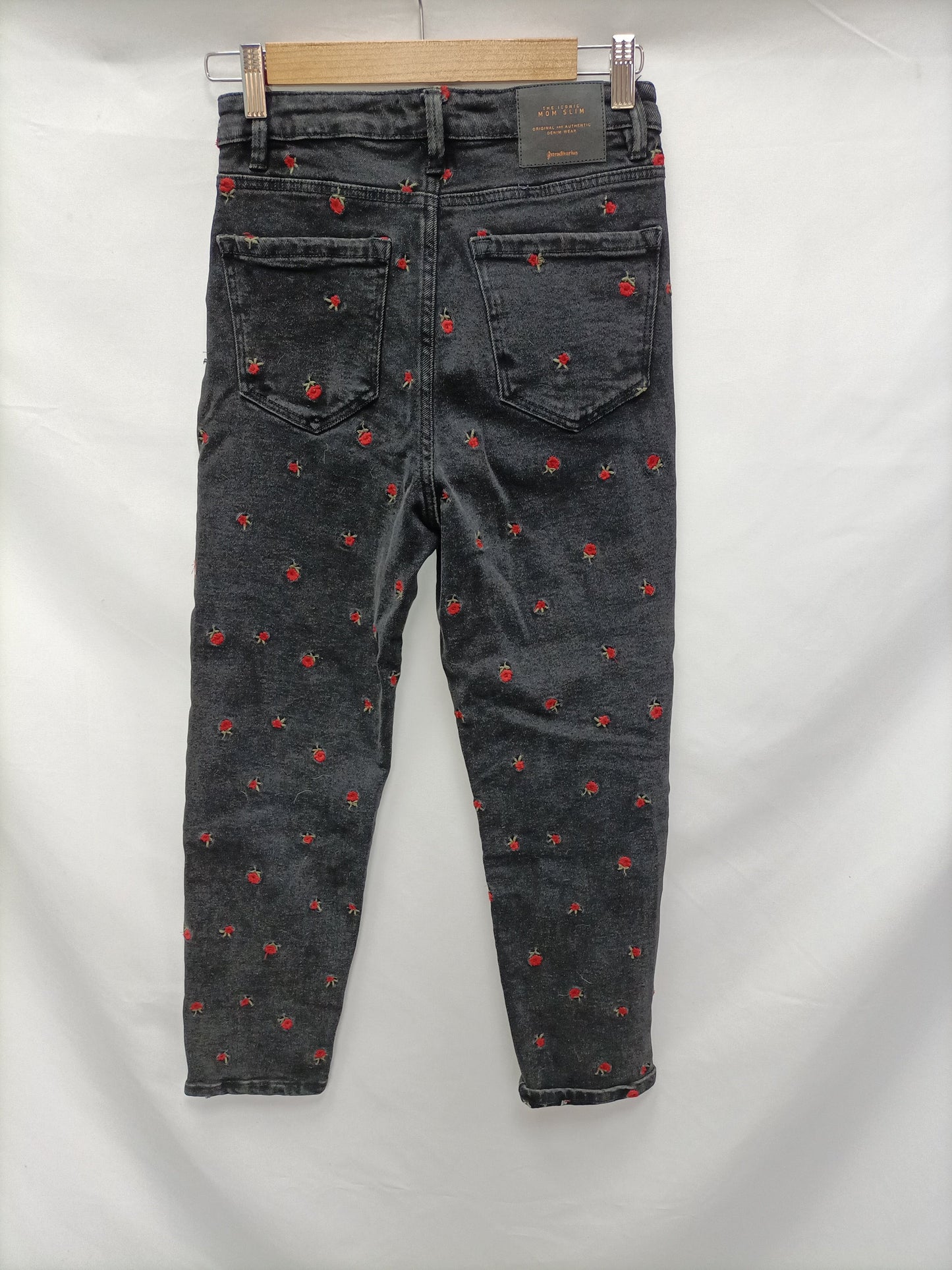 STRADIVARIUS. Black embroidered trousers, size 38