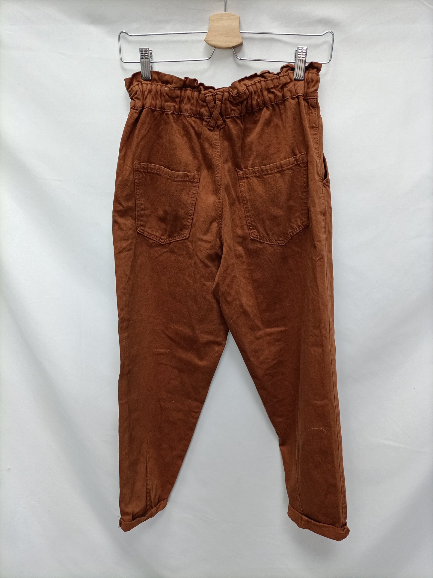 STRADIVARIUS. Pantalón slouchy teja T.s