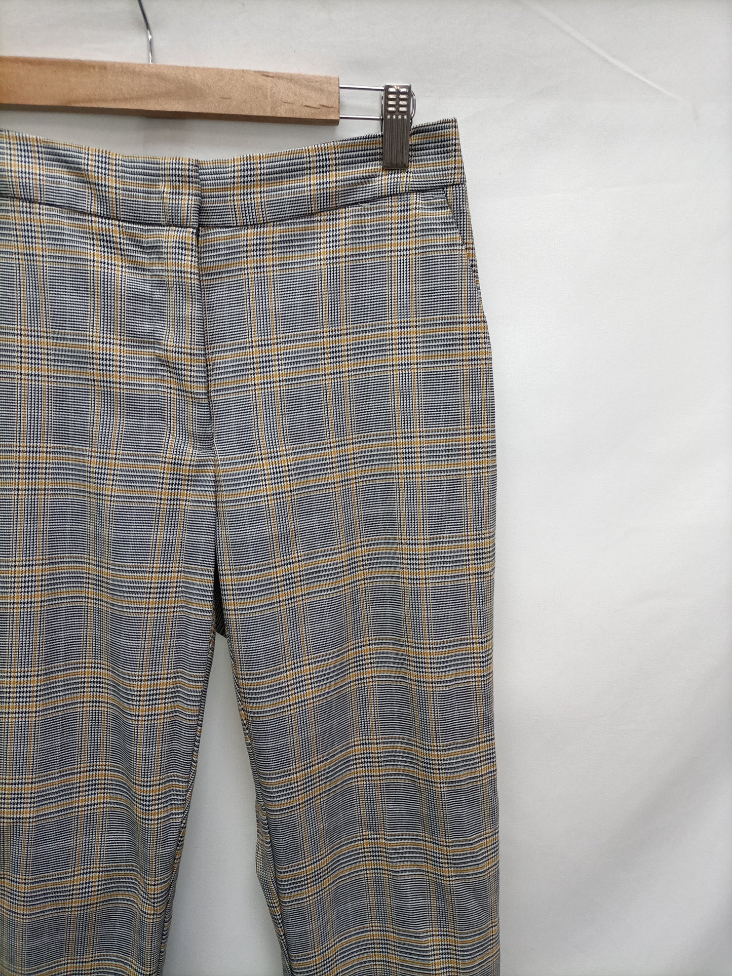 ZARA. Ts checked trousers