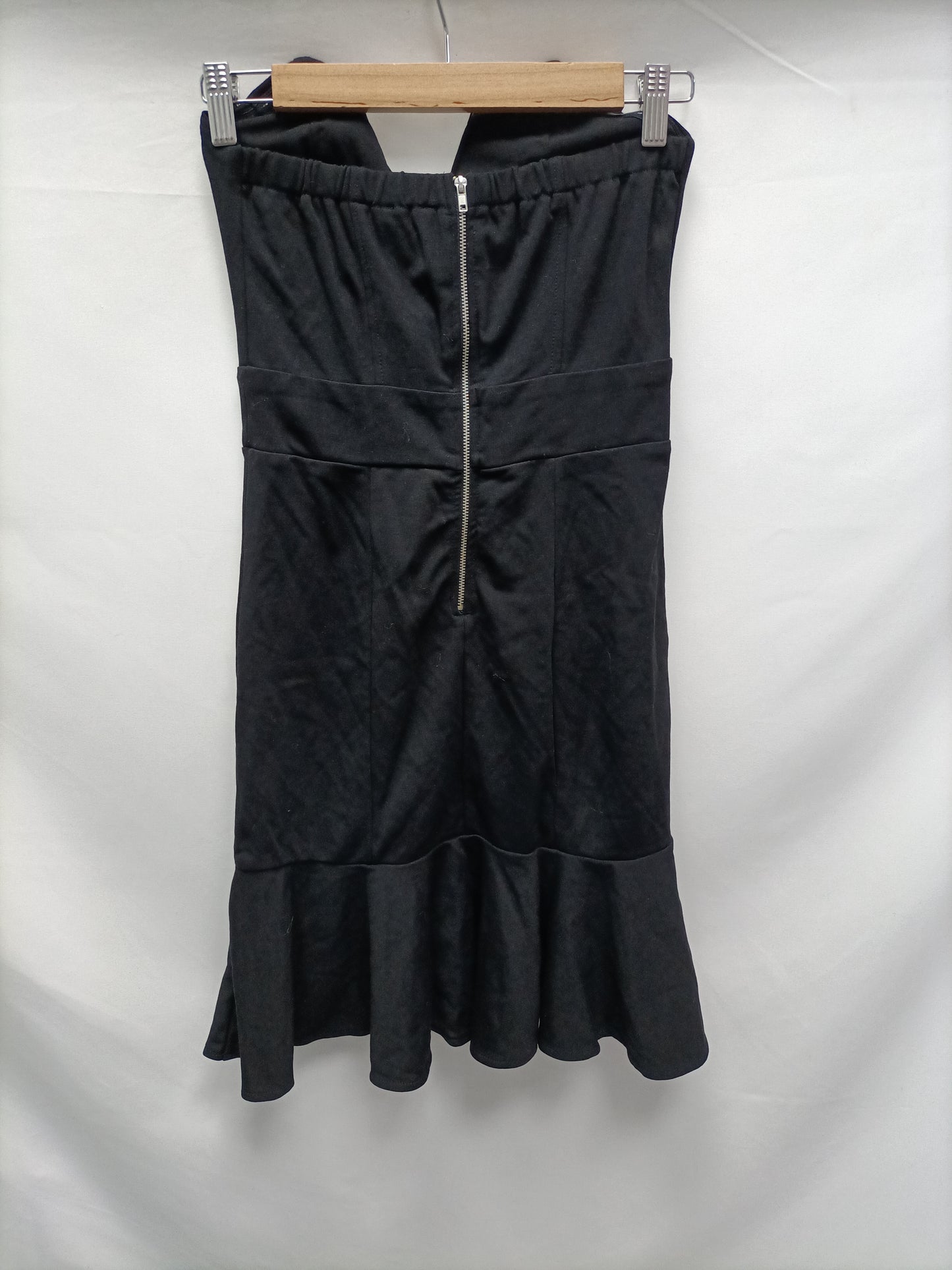 TFNC. Vestido palabra de honor T.s