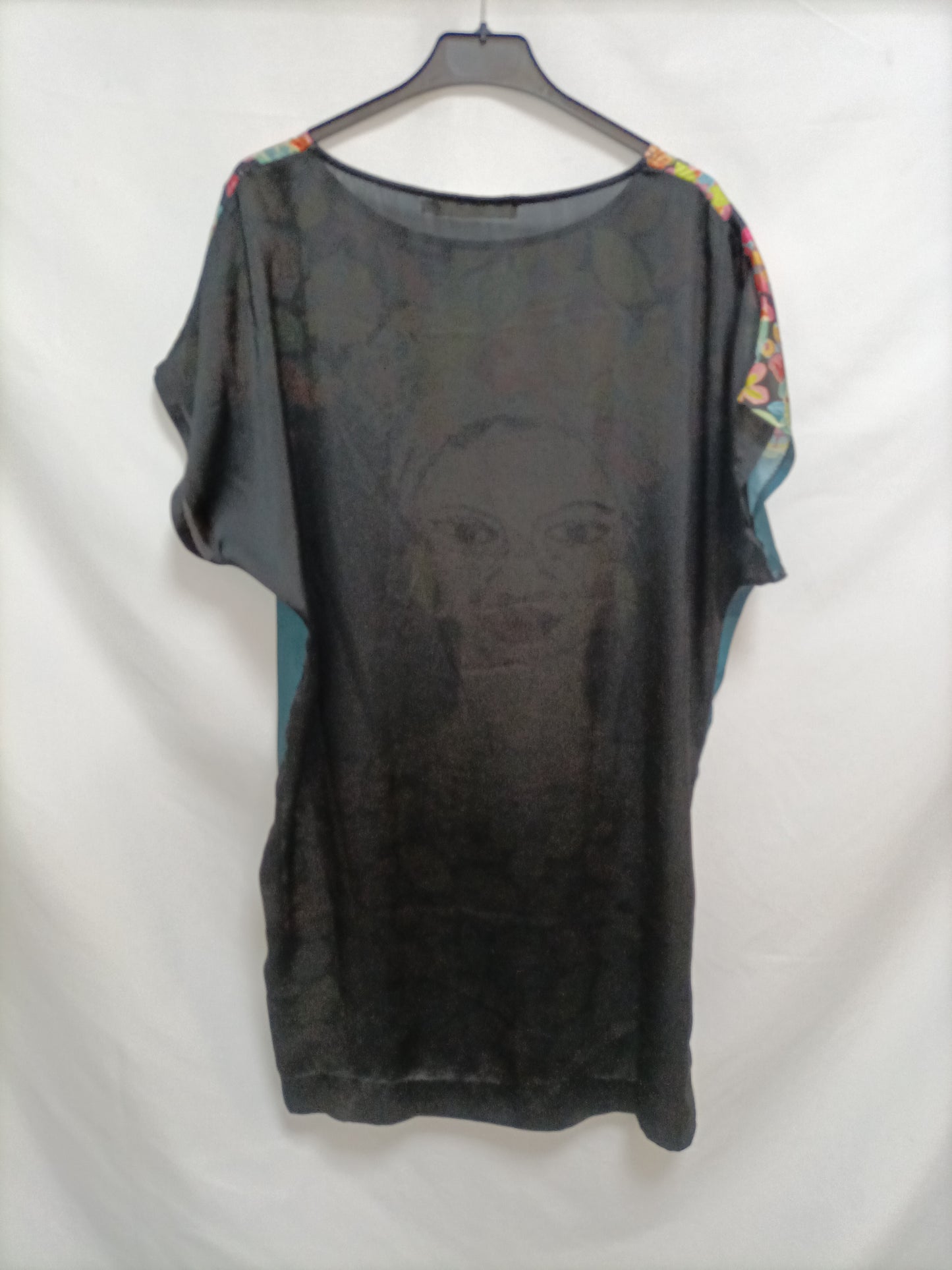 NICE THINGS. Two-tone short dress, size 46