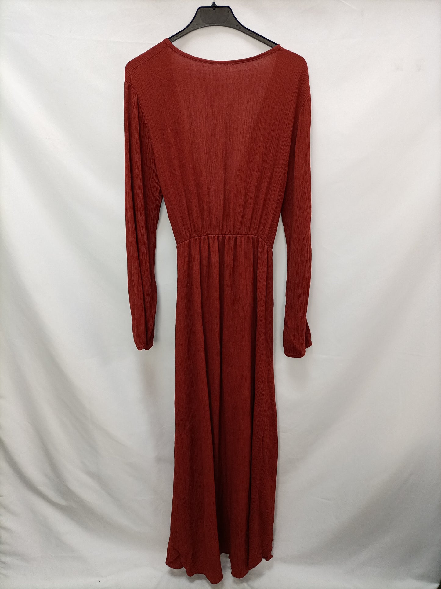 A PIE DE CALLE . Vestido cruzado teja T.u (m)